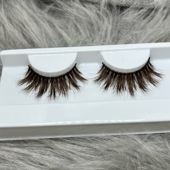Brown Mink Lashes 16MM 3D Full Volume Medium Eyelashes - Picture 4 of 6